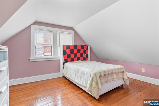 150 W 5th Avenue, Roselle, NJ 07203
