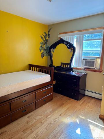 13425 59th Avenue 3 fl, Flushing, NY 11355