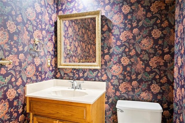 7905 Mullen Road, Lenexa, KS 66215