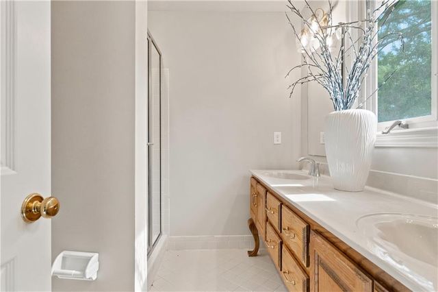7905 Mullen Road, Lenexa, KS 66215