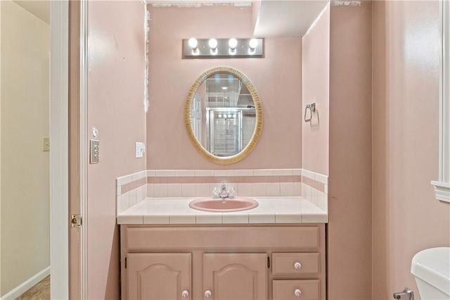 7905 Mullen Road, Lenexa, KS 66215