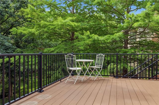 7905 Mullen Road, Lenexa, KS 66215