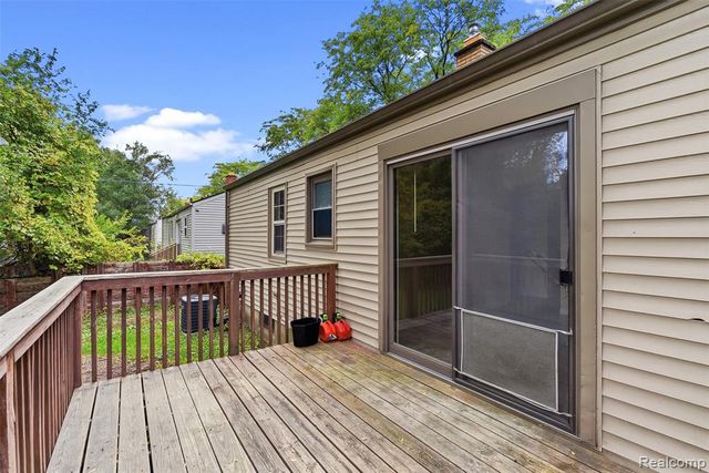 1101 Mohawk Avenue, Flint, MI 48507