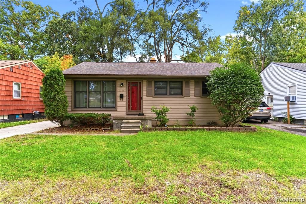 1101 Mohawk Avenue, Flint, MI 48507