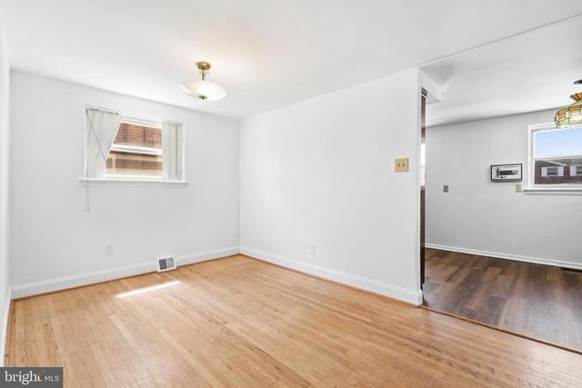 2731 TOLBUT ST, Philadelphia, PA 19152