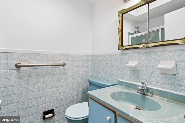 2731 TOLBUT ST, Philadelphia, PA 19152