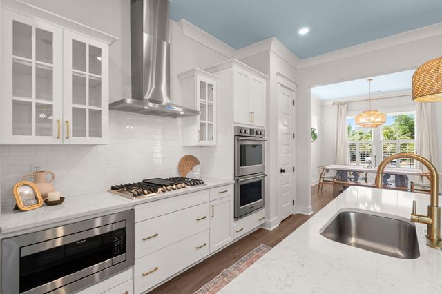 808 Forrest Drive, Charleston, SC 29492