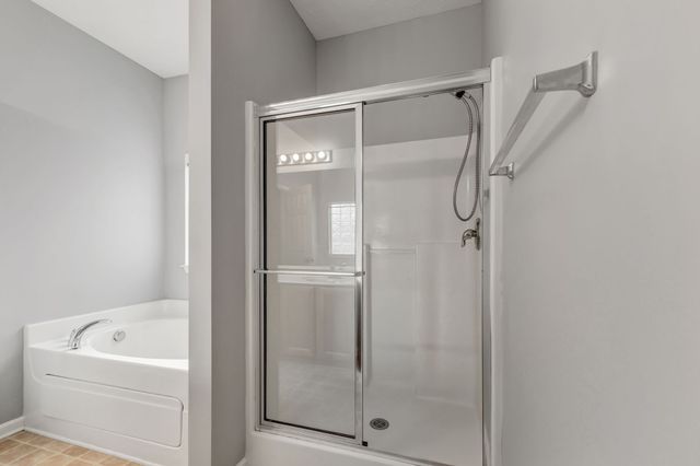 5623 Hickory Park Dr, Antioch, TN 37013