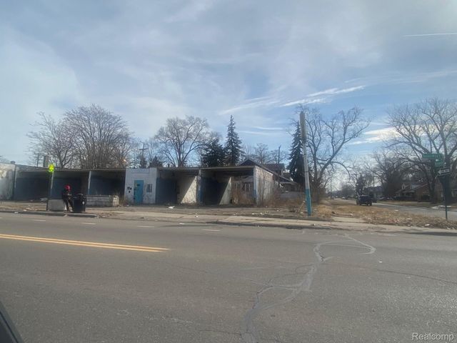 1750 E 7 MILE, Detroit, MI 48203