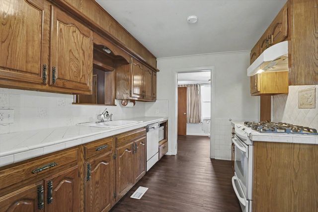 701 S Oklahoma Street, Sapulpa, OK 74066