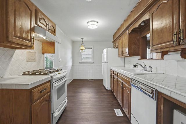 701 S Oklahoma Street, Sapulpa, OK 74066
