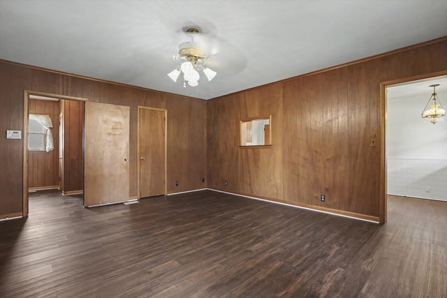 701 S Oklahoma Street, Sapulpa, OK 74066