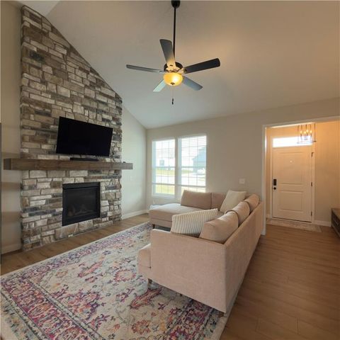 4003 NW 95th Terrace, Kansas City, MO 65154