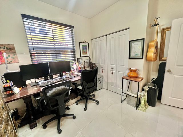 12641 NW 32nd Place 12641, Sunrise, FL 33323