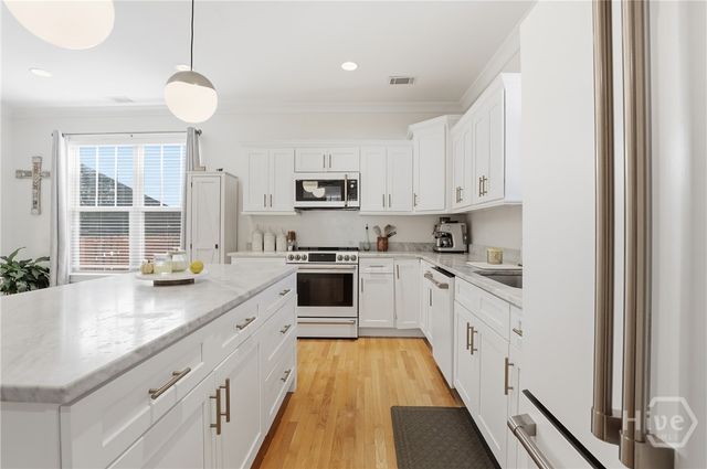 19 W 51st Street, Savannah, GA 31405