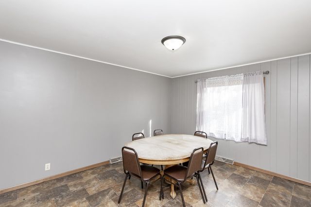 1020 12th Street S, Moorhead, MN 56560