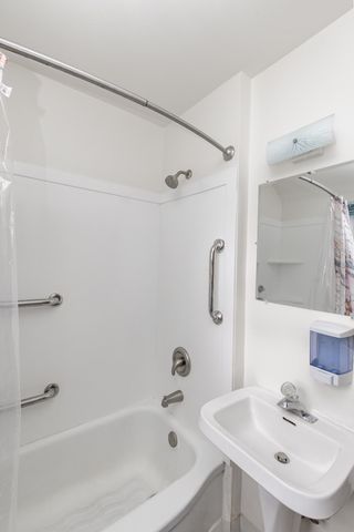 1020 12th Street S, Moorhead, MN 56560