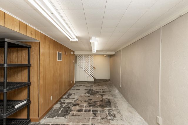 1020 12th Street S, Moorhead, MN 56560