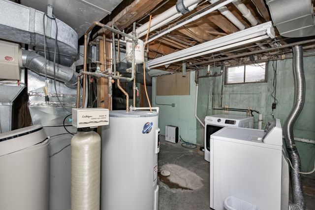 1020 12th Street S, Moorhead, MN 56560