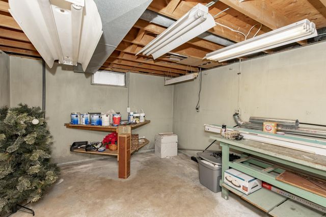 1020 12th Street S, Moorhead, MN 56560