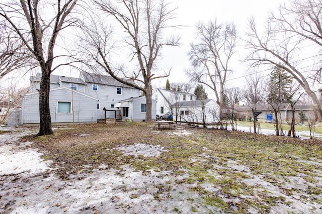 1020 12th Street S, Moorhead, MN 56560