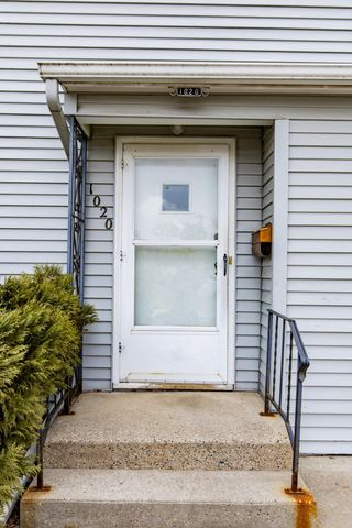 1020 12th Street S, Moorhead, MN 56560