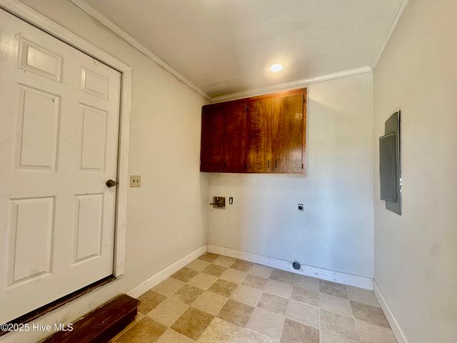 101 Creekside Drive, Selma, NC 27576