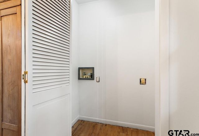 1435 W Hideaway Lane, Lindale, TX 75771