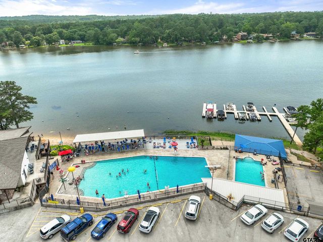 1435 W Hideaway Lane, Lindale, TX 75771