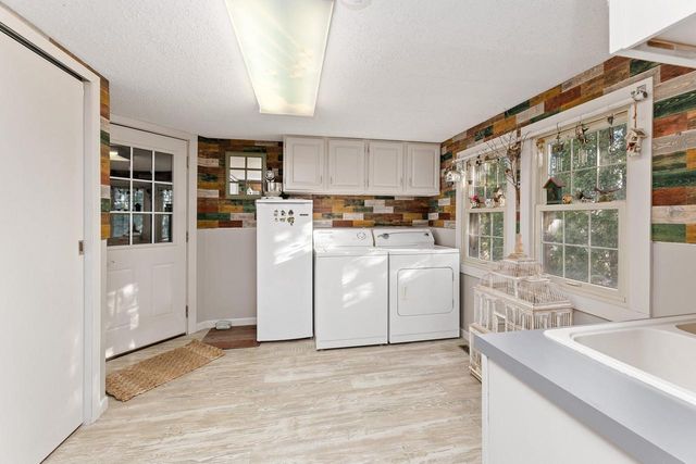 46652 Riverview DRIVE, La Crescent, MN 55947