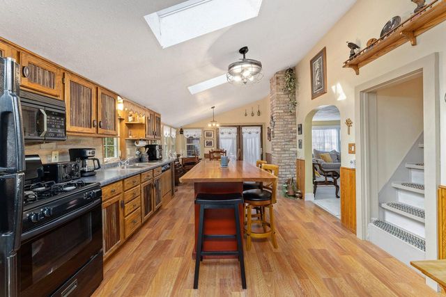 46652 Riverview DRIVE, La Crescent, MN 55947