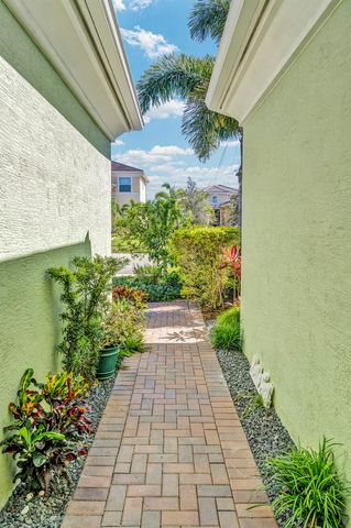 4639 Pumello Drive, Westlake, FL 33470