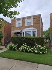 6552 N Troy Street, Chicago, IL 60645