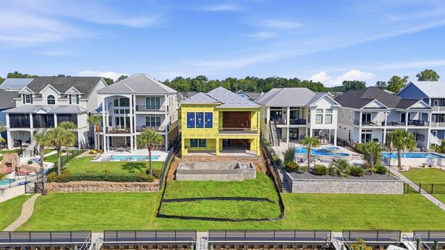 429 Harbour View Dr., Myrtle Beach, SC 29579