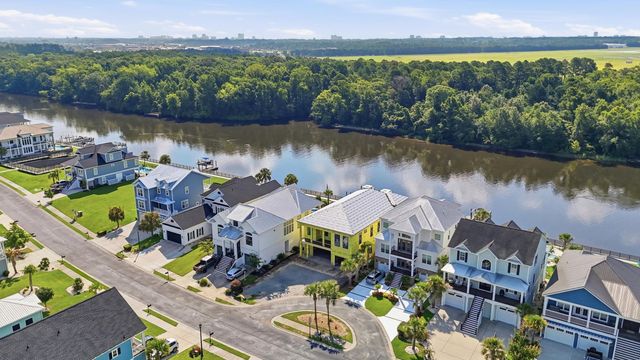 429 Harbour View Dr., Myrtle Beach, SC 29579