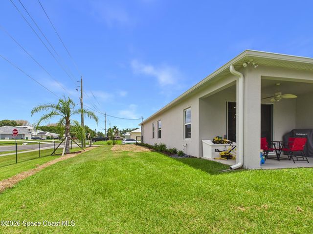 892 Genesee Avenue, Sebastian, FL 32958