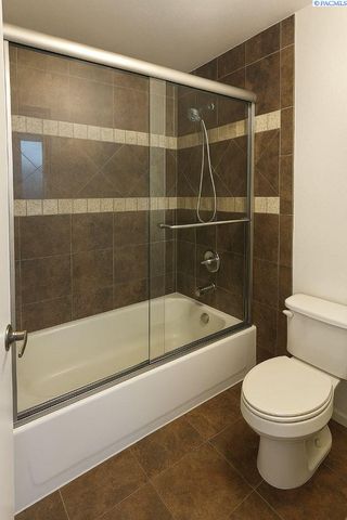 3803 W 40th Pl, Kennewick, WA 99337