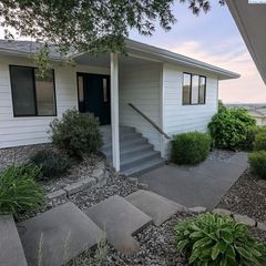 3803 W 40th Pl, Kennewick, WA 99337