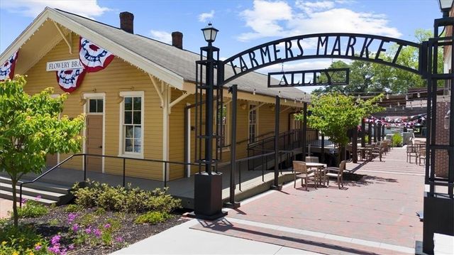 5404 Falling Branch Court, Flowery Branch, GA 30542