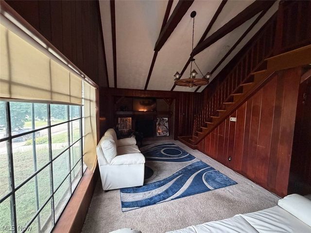 917 21st Street NE, Canton, OH 44714