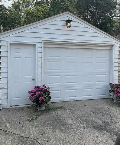 1101 12th Street S, Moorhead, MN 56560