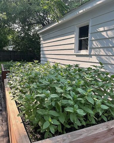 1101 12th Street S, Moorhead, MN 56560