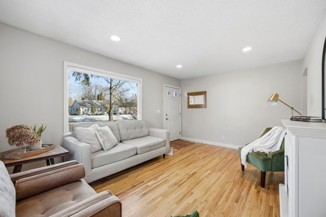 1101 12th Street S, Moorhead, MN 56560