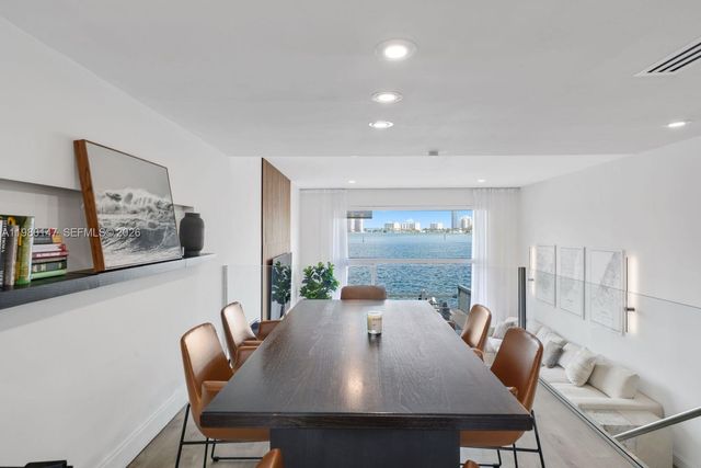 3927 NE 171st St C, North Miami Beach, FL 33160