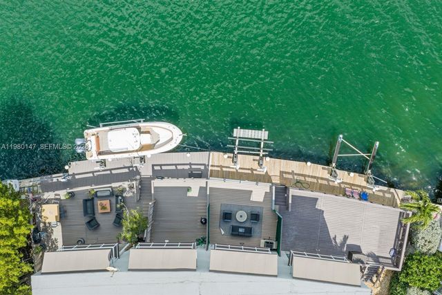 3927 NE 171st St C, North Miami Beach, FL 33160