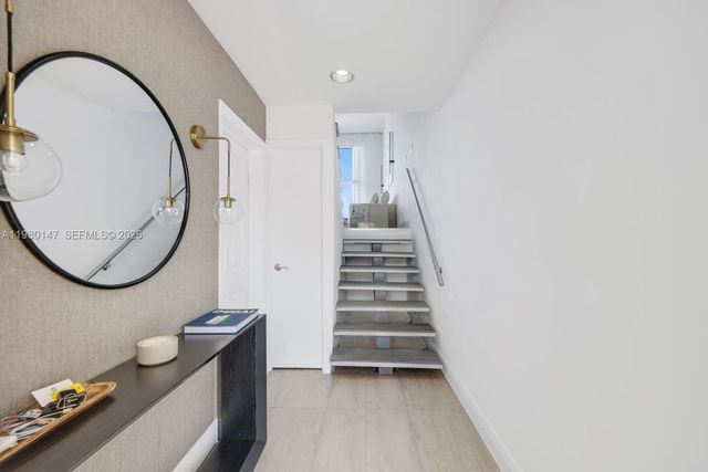 3927 NE 171st St C, North Miami Beach, FL 33160