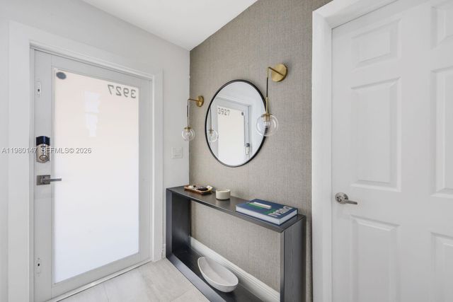 3927 NE 171st St C, North Miami Beach, FL 33160