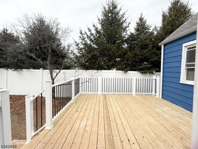 13 Prospect St, Metuchen Boro, NJ 08840