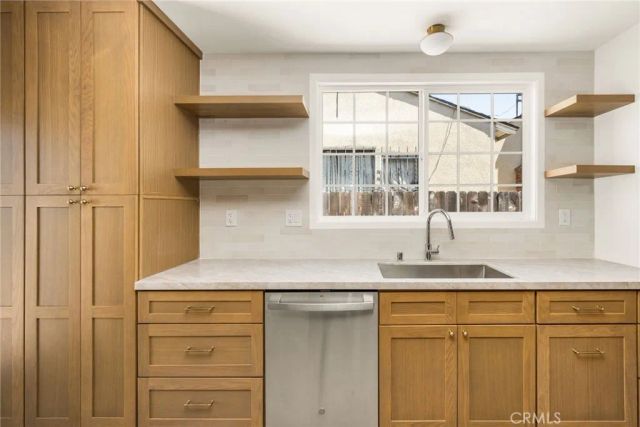 2459 Earl Avenue, Long Beach, CA 90806