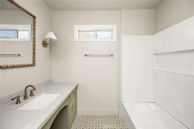 2459 Earl Avenue, Long Beach, CA 90806